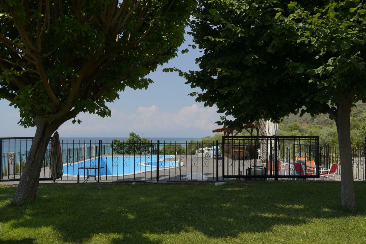 Secret Paradise Villas Loutra Elevtheron エクステリア 写真